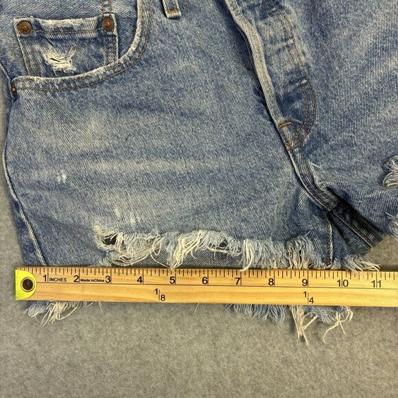 Women’s Levi’s Premium Distressed Denim Shorts High Rise Frayed Hem Size 6 - Picture 4 of 11